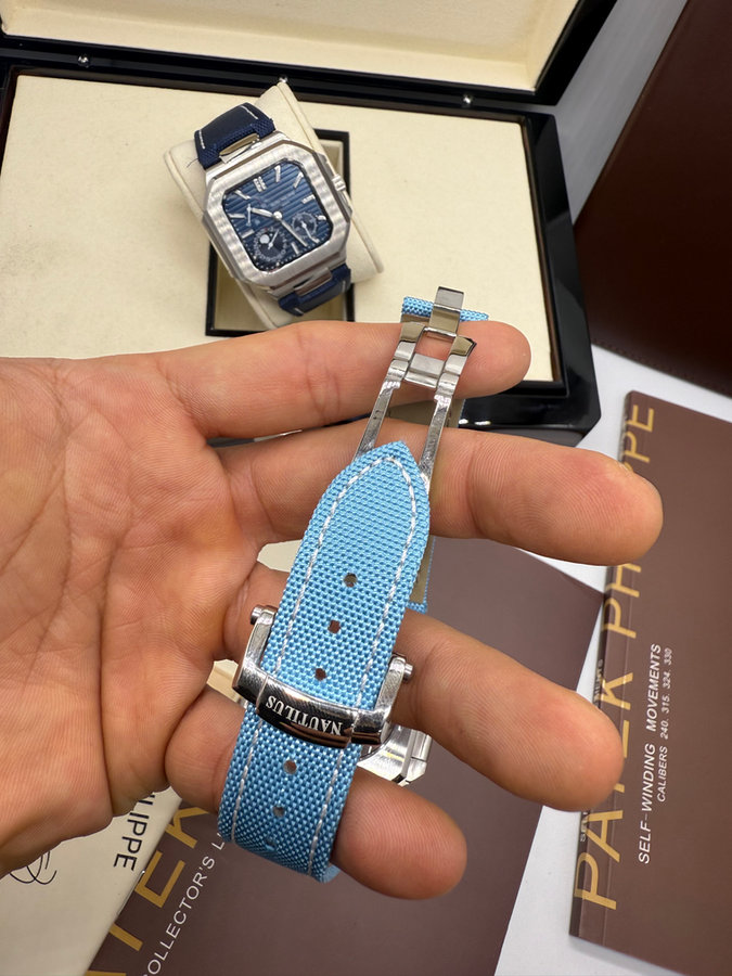 Patek Philippe Cubitus, Aço Fases da Lua — vista 3