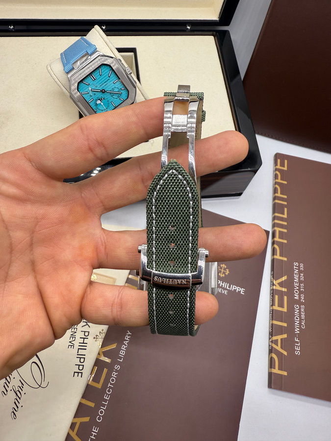 Patek Philippe Cubitus, Aço Fases da Lua — vista 3