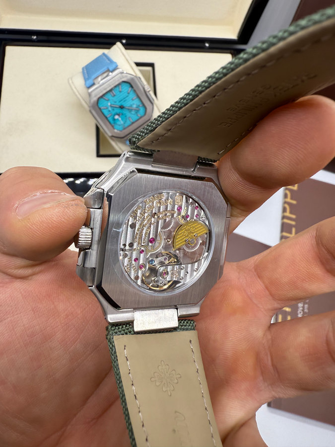 Patek Philippe Cubitus, Aço Fases da Lua — vista 4