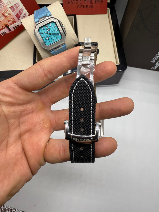 Patek Philippe Cubitus Fases da Lua — vista 3