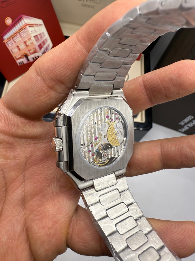 Patek Philippe Cubitus Fases da Lua — vista 4