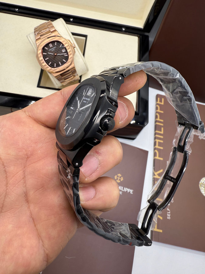 Patek Philippe Nautilus — vista 2