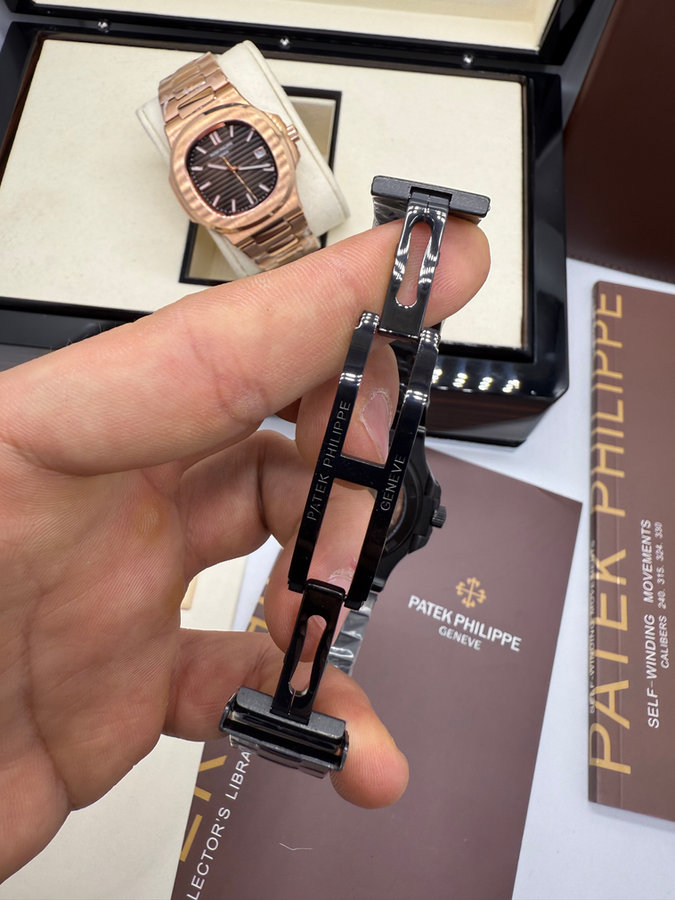 Patek Philippe Nautilus — vista 3
