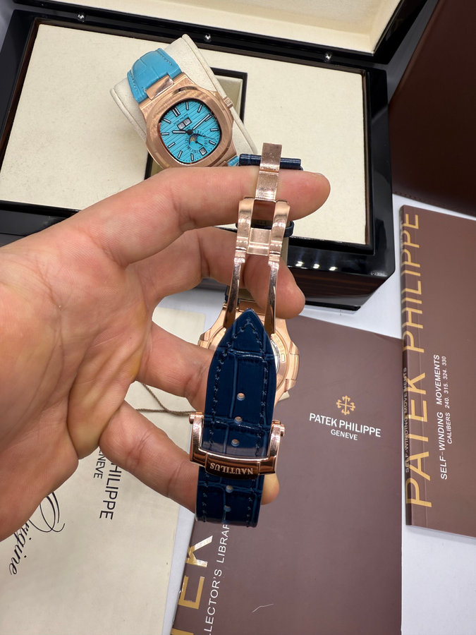 Patek Philippe Nautilus — vista 3