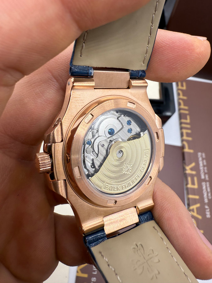 Patek Philippe Nautilus — vista 4