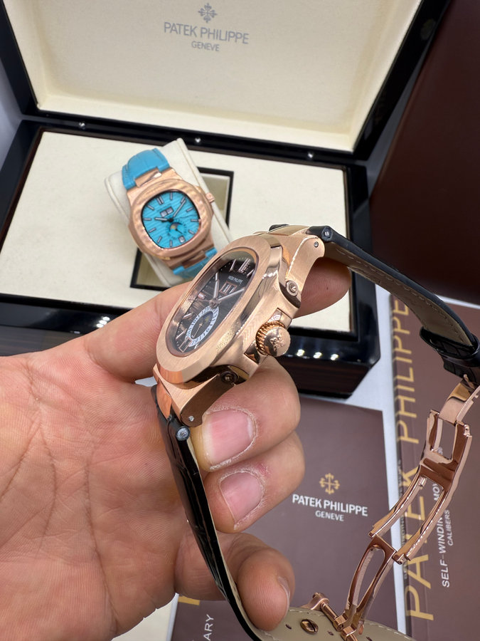Patek Philippe Nautilus — vista 2