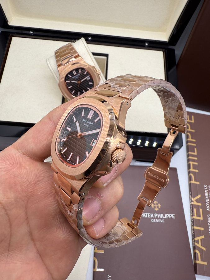 Patek Philippe Nautilus — vista 2