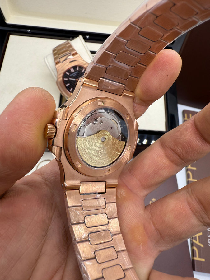 Patek Philippe Nautilus — vista 4