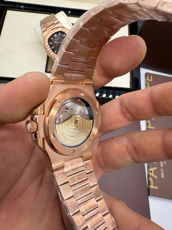 Patek Philippe Nautilus — vista 4