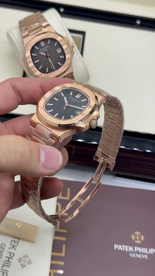 Patek Philippe Nautilus — vista 5