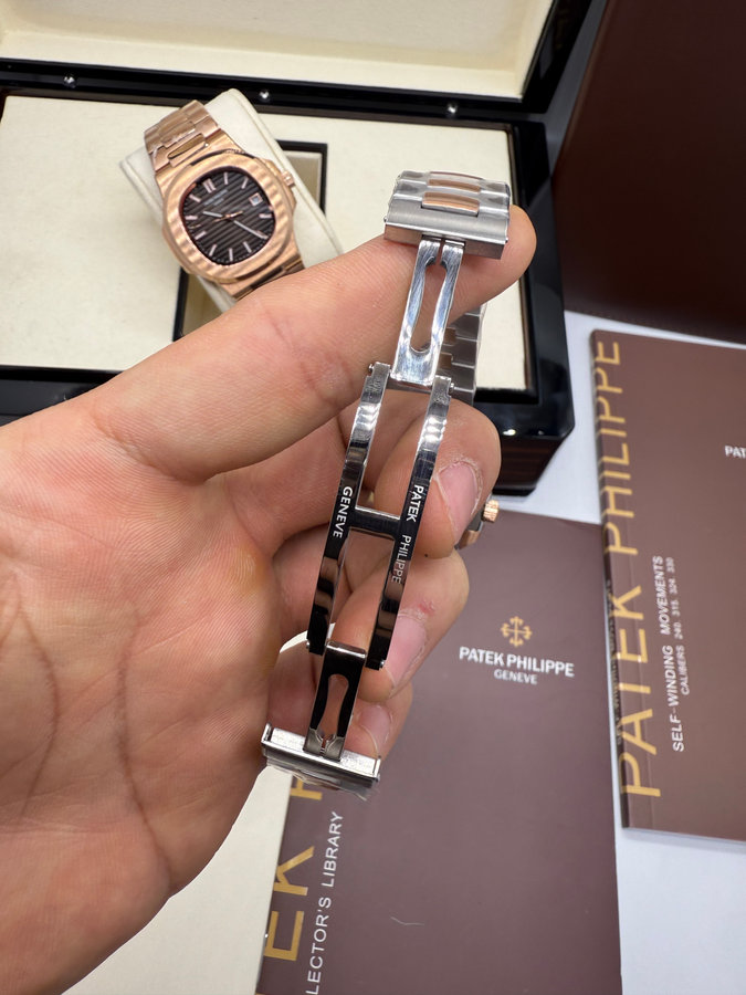 Patek Philippe Nautilus — vista 3