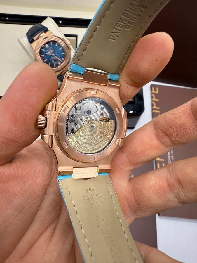 Patek Philippe Nautilus — vista 4