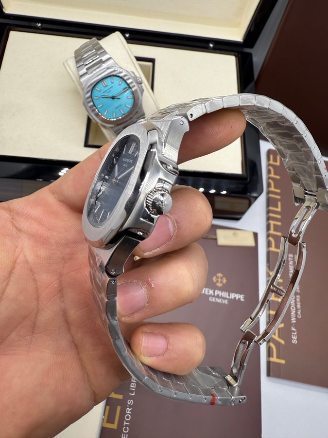 Patek Philippe Nautilus — vista 2