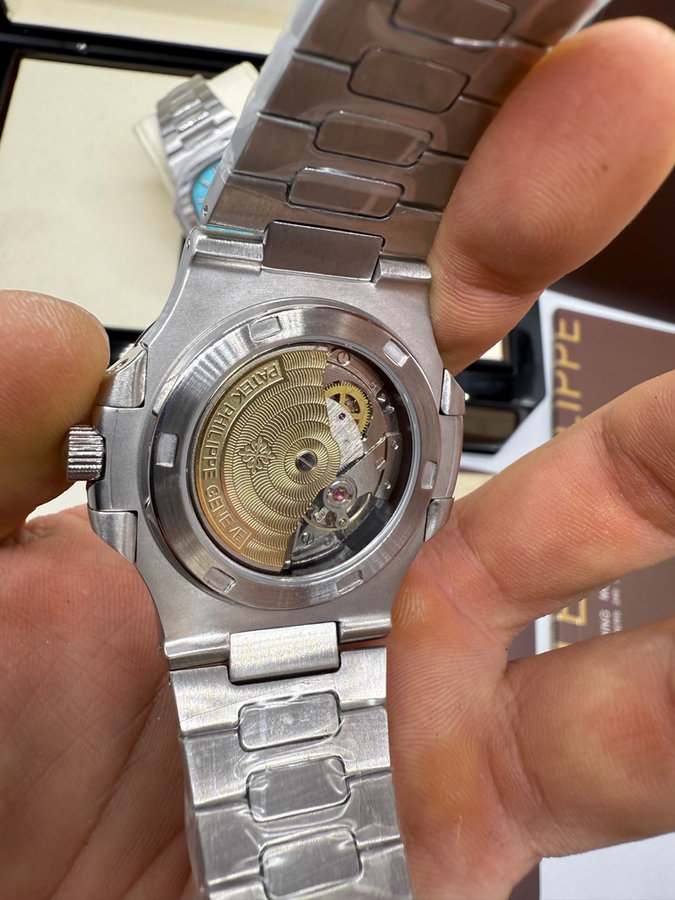 Patek Philippe Nautilus — vista 4