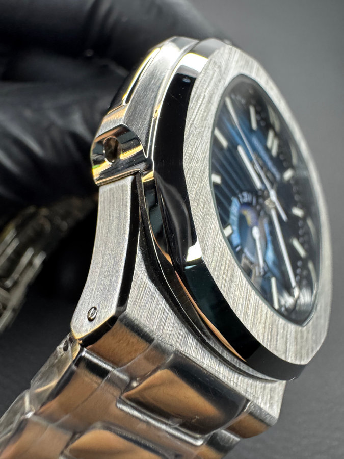 Patek Philippe Nautilus — vista 6
