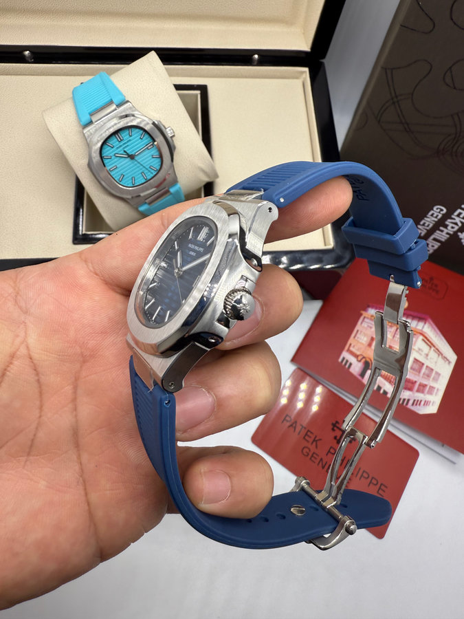Patek Philippe Nautilus — vista 2
