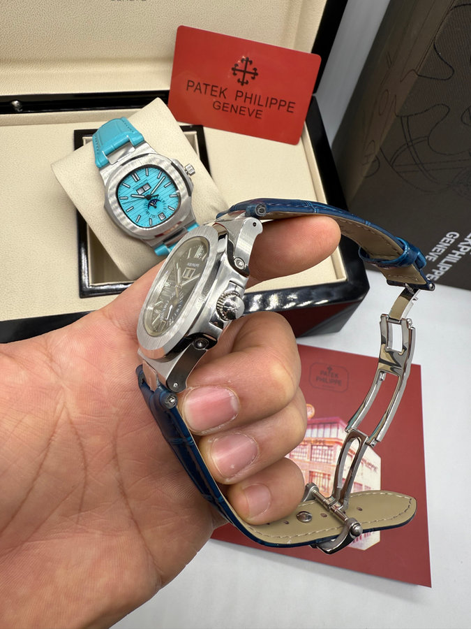 Patek Philippe Nautilus — vista 2