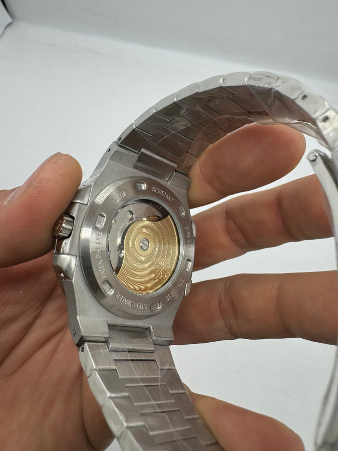 Patek Philippe Nautilus — vista 4