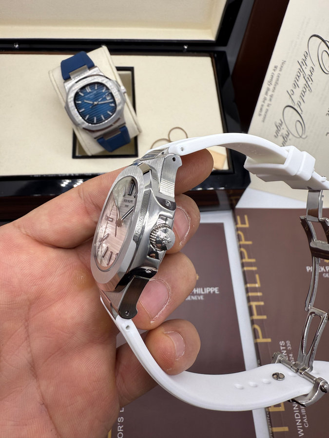 Patek Philippe Nautilus — vista 2