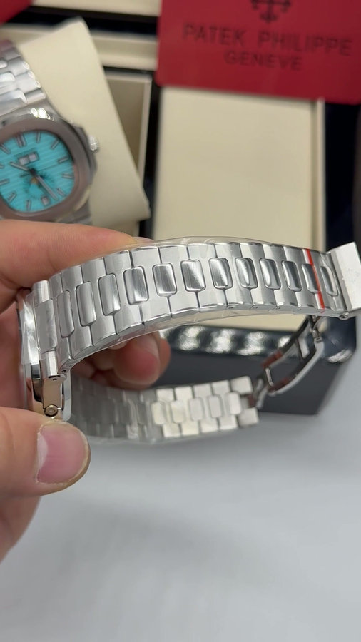 Patek Philippe Nautilus — vista 5