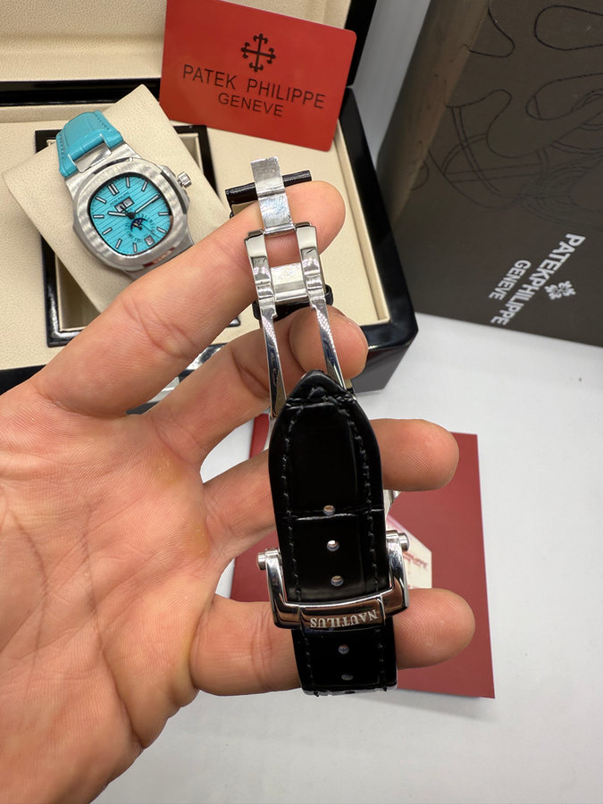 Patek Philippe Nautilus — vista 3