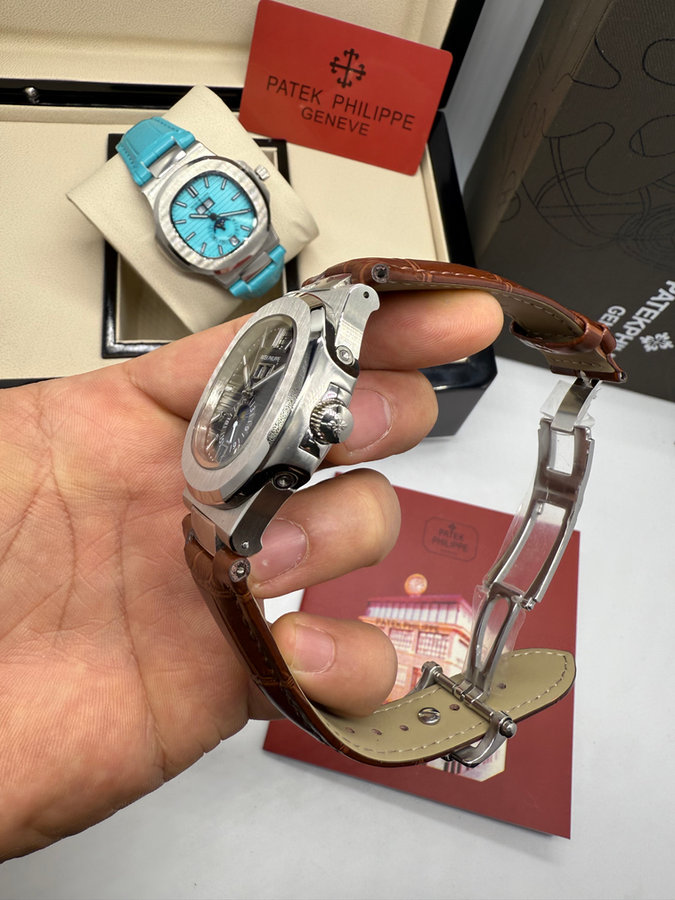 Patek Philippe Nautilus — vista 2
