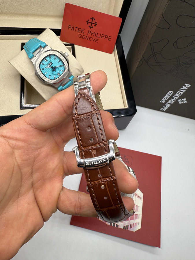 Patek Philippe Nautilus — vista 3