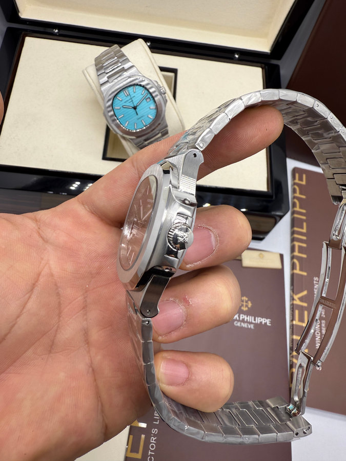 Patek Philippe Nautilus — vista 2