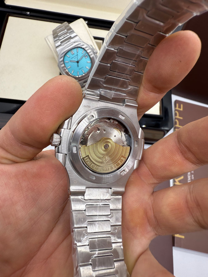 Patek Philippe Nautilus — vista 4