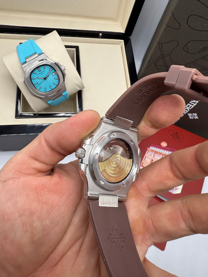 Patek Philippe Nautilus — vista 4