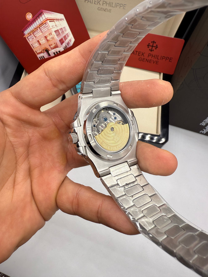 Patek Philippe Nautilus — vista 4
