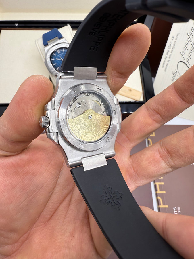 Patek Philippe Nautilus — vista 4