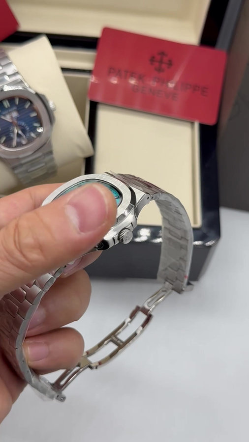 Patek Philippe Nautilus — vista 5