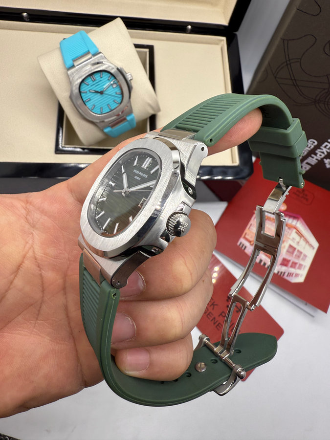Patek Philippe Nautilus — vista 2