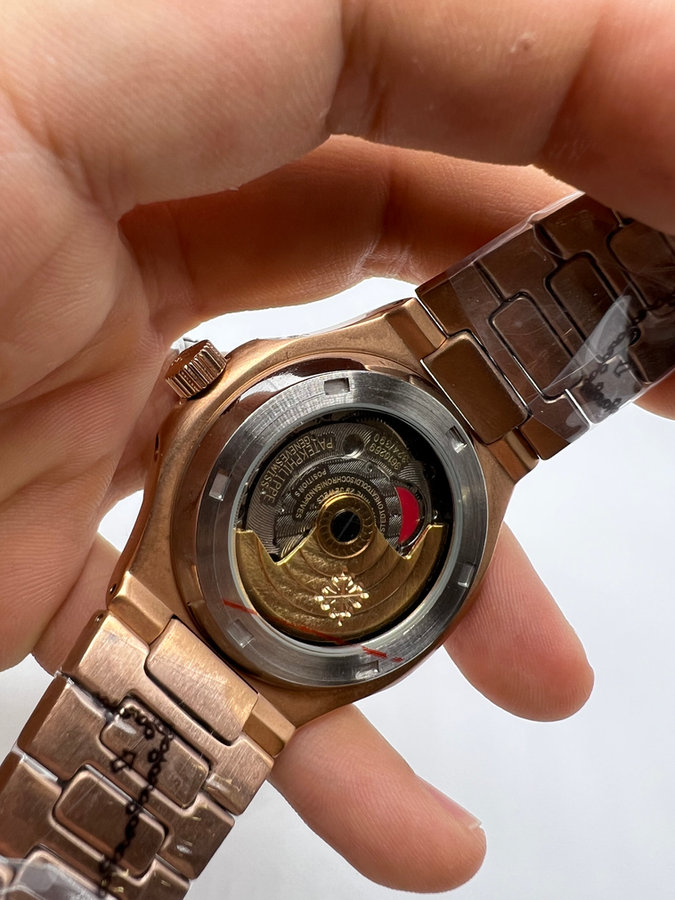 Patek Philippe Nautilus Fases da Lua — vista 4