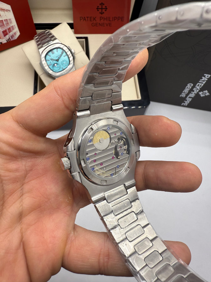 Patek Philippe Nautilus Fases da Lua — vista 4