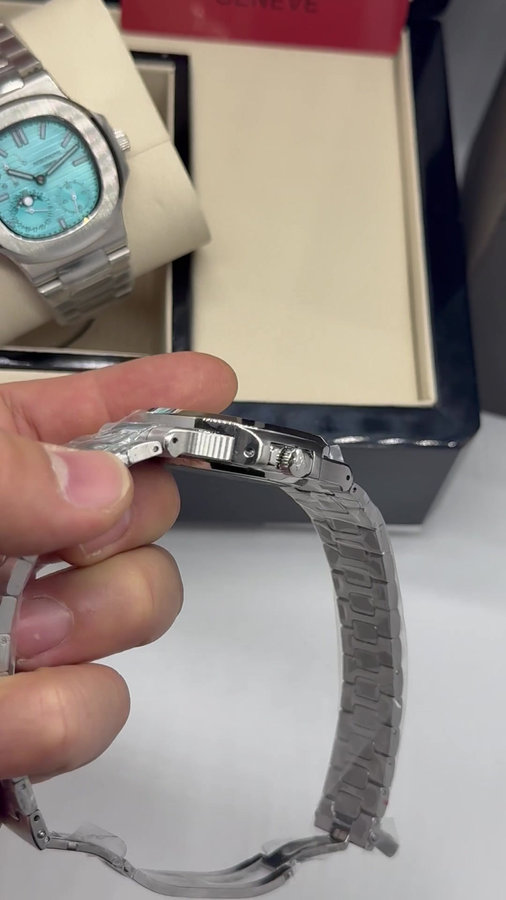 Patek Philippe Nautilus Fases da Lua — vista 5