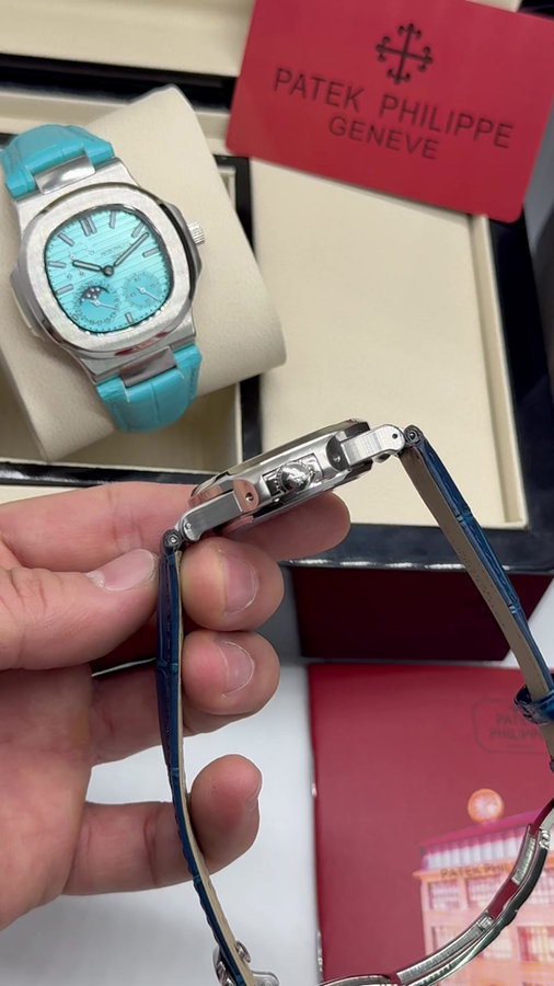 Patek Philippe Nautilus Fases da Lua — vista 5