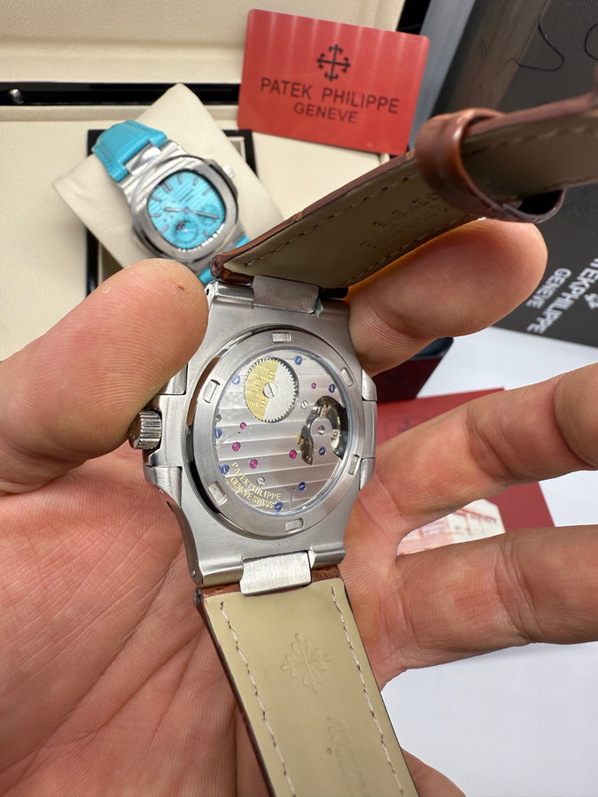 Patek Philippe Nautilus Fases da Lua — vista 4