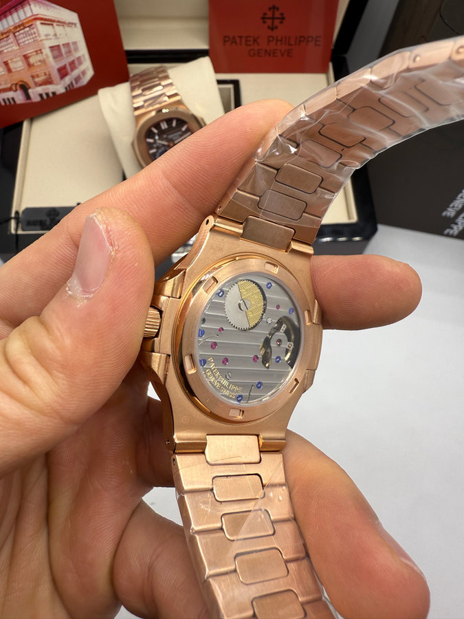 Patek Philippe Nautilus Fases da Lua — vista 4