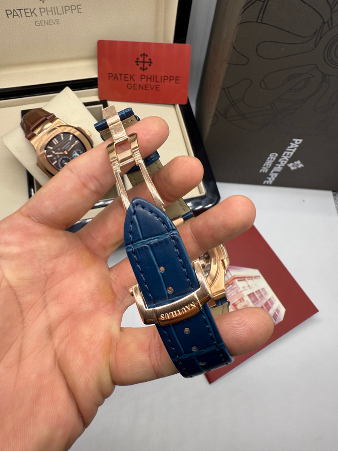 Patek Philippe Nautilus Fases da Lua — vista 3