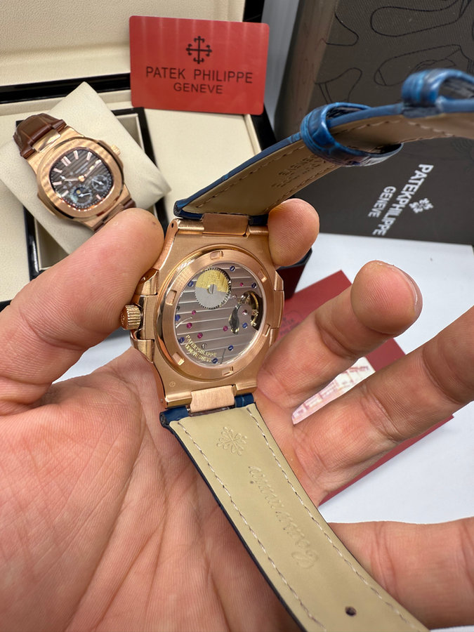 Patek Philippe Nautilus Fases da Lua — vista 4