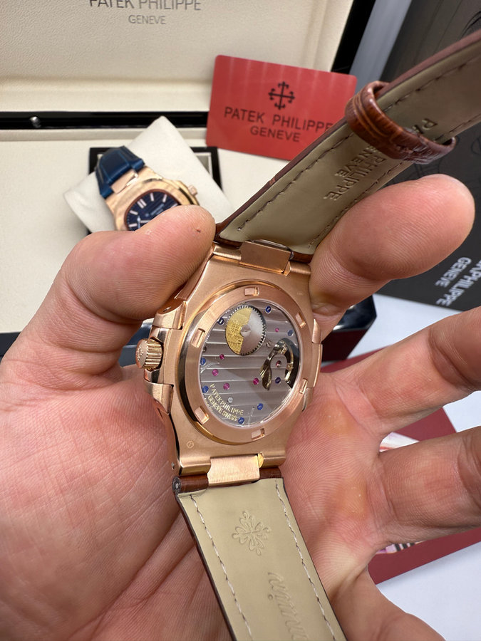 Patek Philippe Nautilus Fases da Lua — vista 4