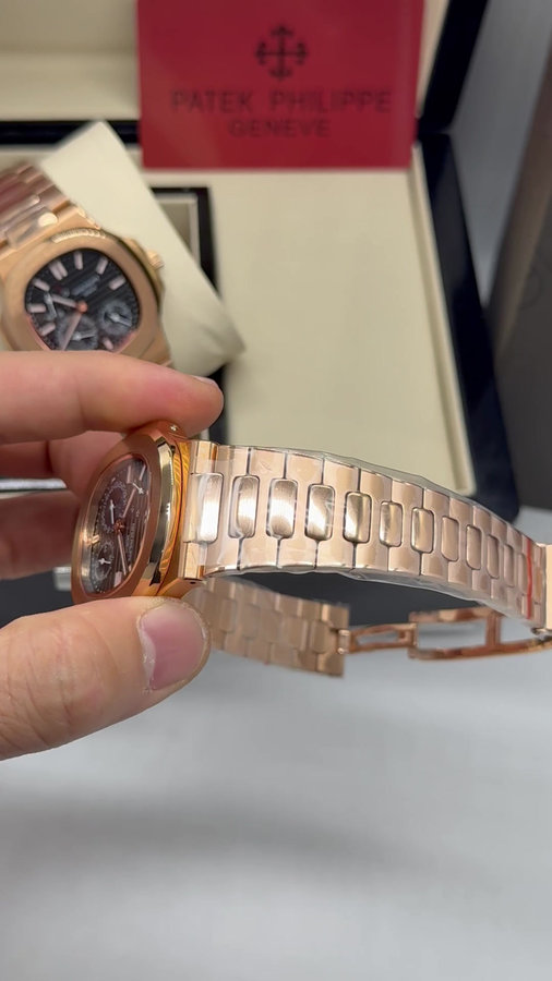 Patek Philippe Nautilus Fases da Lua — vista 5