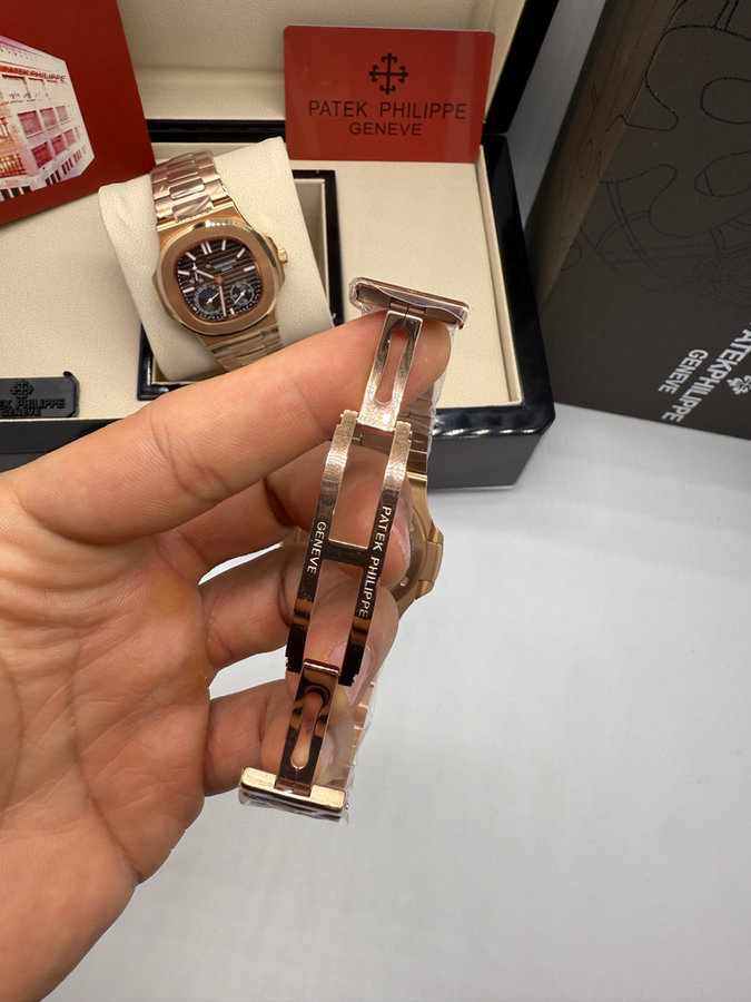 Patek Philippe Nautilus Fases da Lua — vista 3