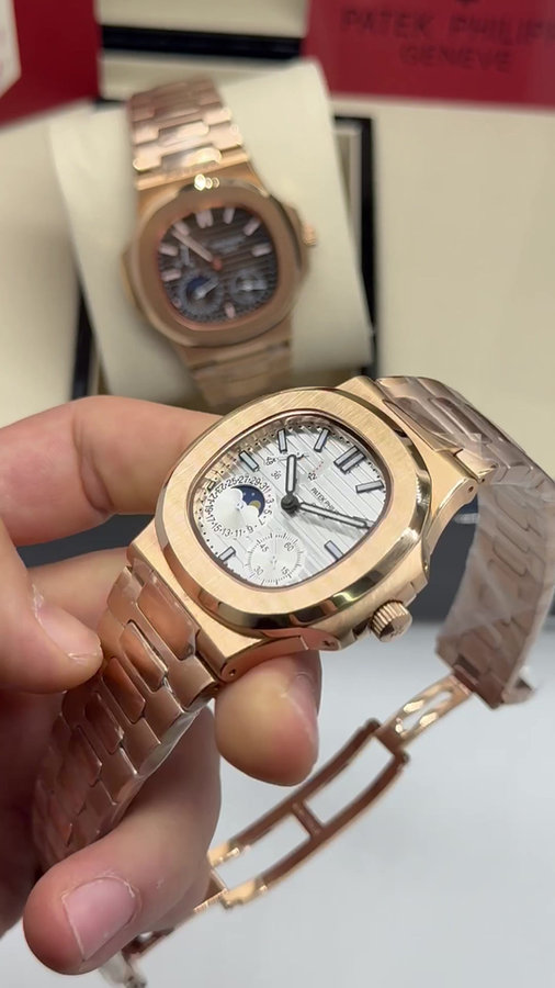 Patek Philippe Nautilus Fases da Lua — vista 5