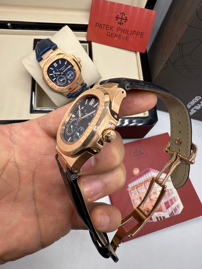 Patek Philippe Nautilus Fases da Lua — vista 2