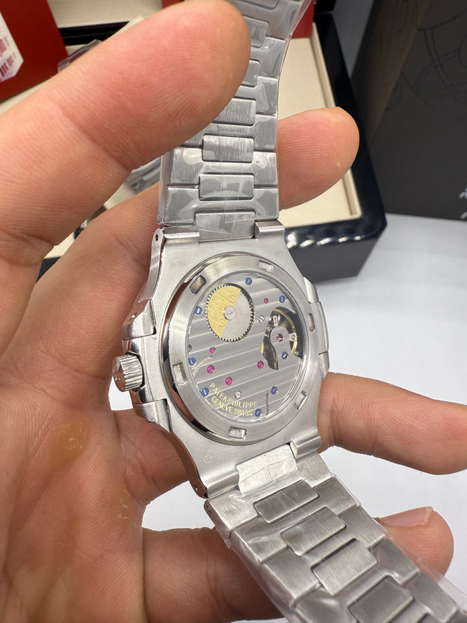 Patek Philippe Nautilus Fases da Lua — vista 4