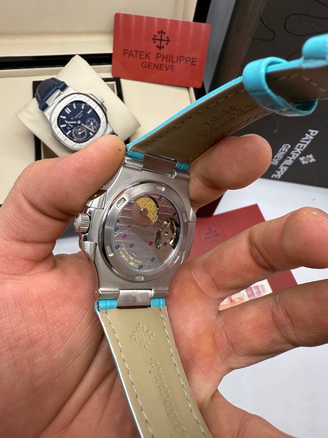 Patek Philippe Nautilus Fases da Lua — vista 4