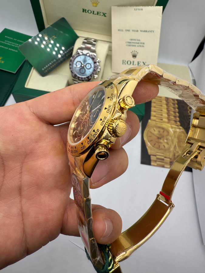 Rolex Daytona Oyster AllGold* — vista 2